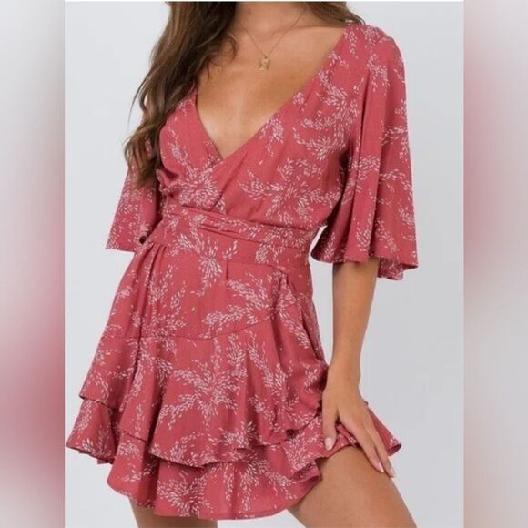 Princess Polly Louie‎ Hidden Romper Floral Faux - Picture 4 of 5